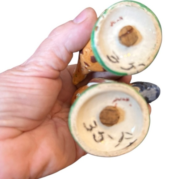 Vintage Rooster & Hen Salt & Pepper Shakers Japan - Picture 4 of 4